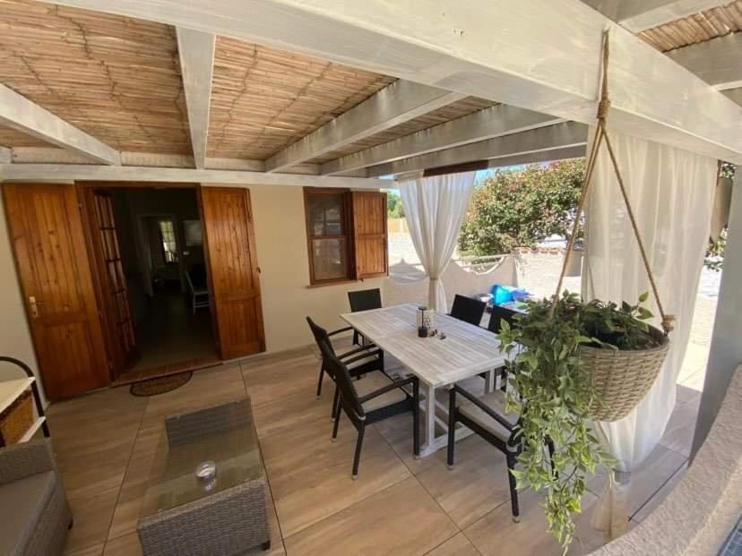Casa Teresa Villa Porto Pino Eksteriør billede