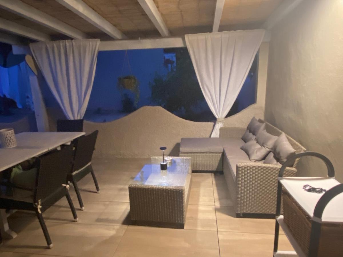 Casa Teresa Villa Porto Pino Eksteriør billede