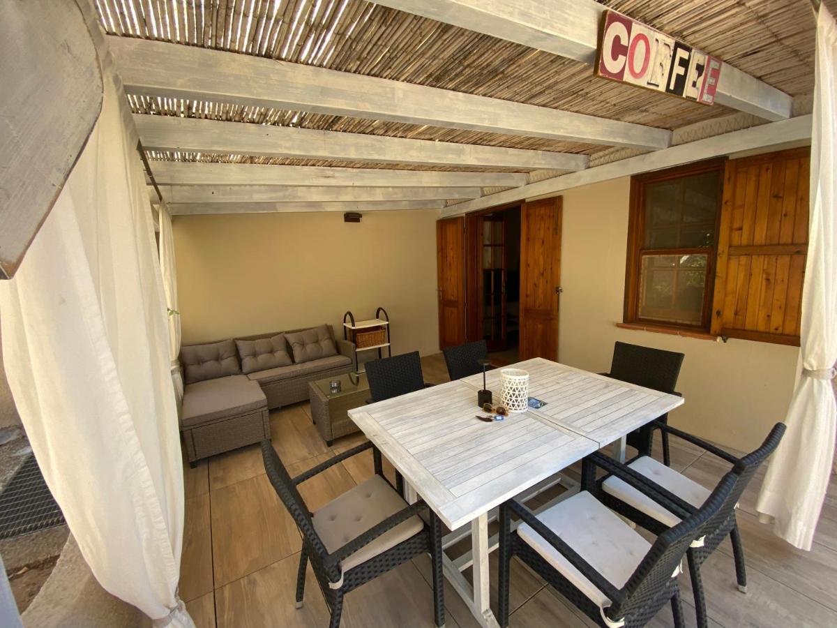 Casa Teresa Villa Porto Pino Eksteriør billede