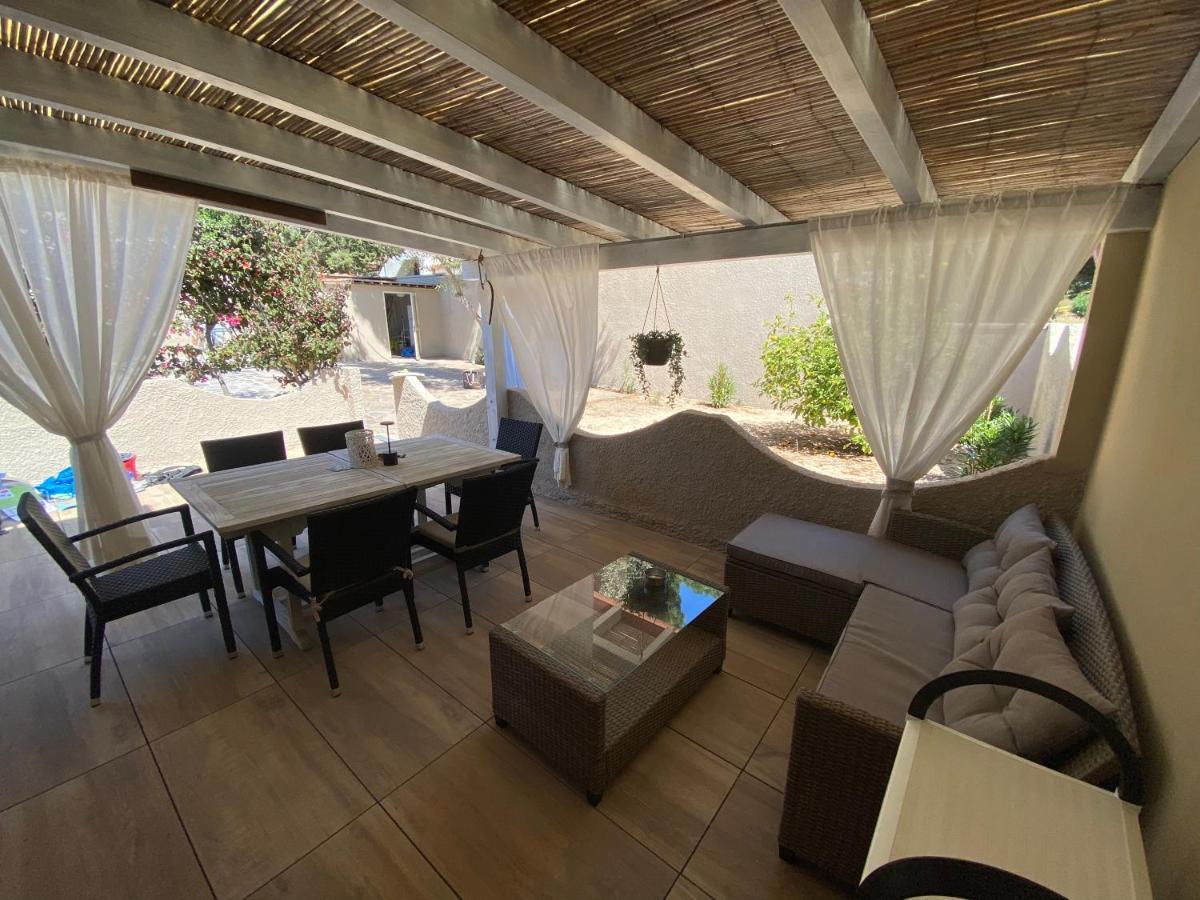 Casa Teresa Villa Porto Pino Eksteriør billede
