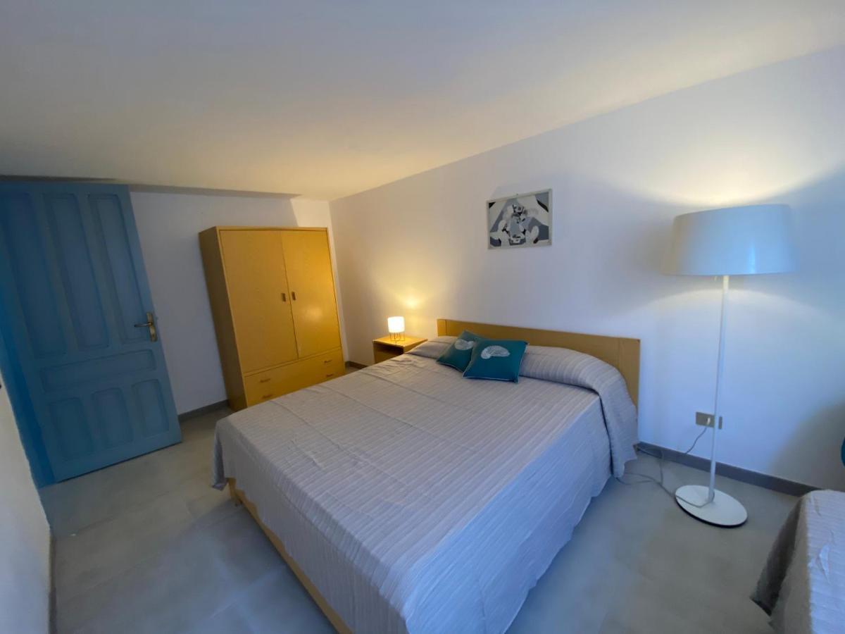 Casa Teresa Villa Porto Pino Eksteriør billede
