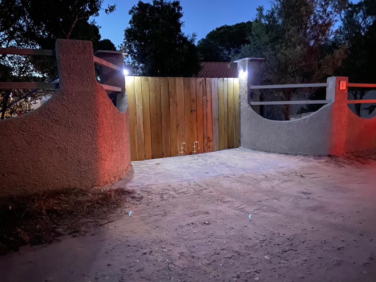 Casa Teresa Villa Porto Pino Eksteriør billede