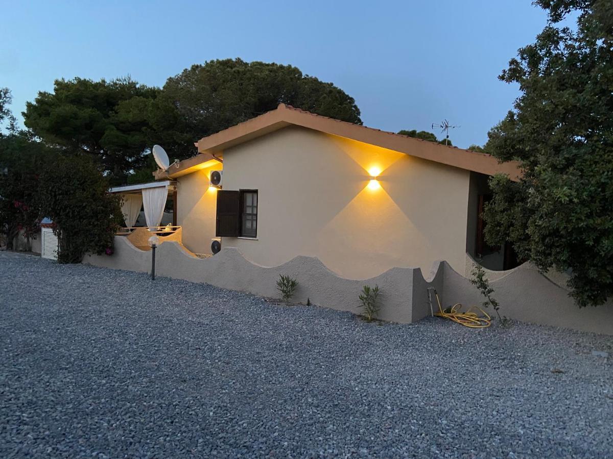 Casa Teresa Villa Porto Pino Eksteriør billede
