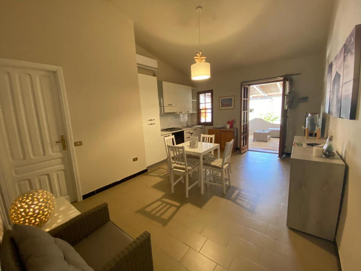 Casa Teresa Villa Porto Pino Eksteriør billede